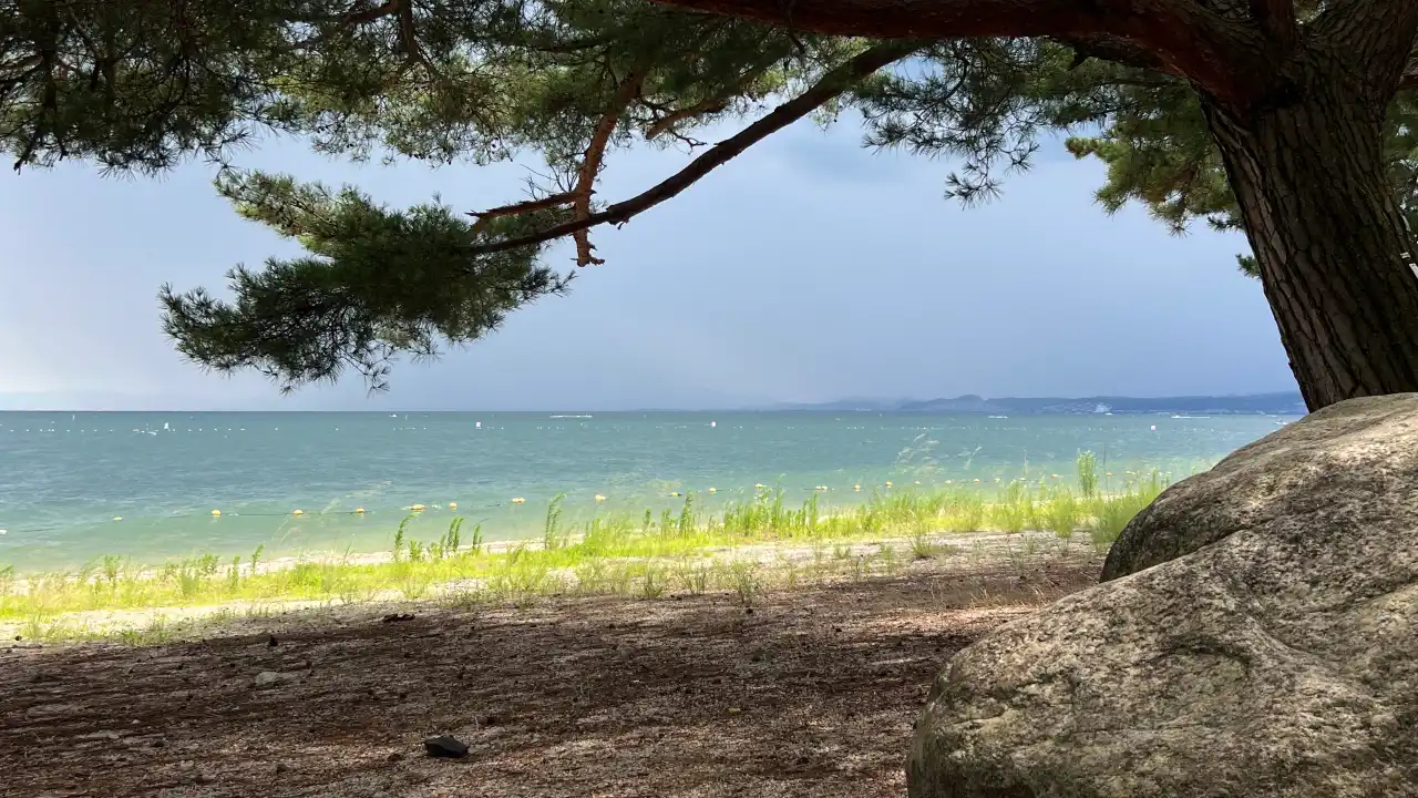 Biwa - the biggest lake in Japan (Biwako)